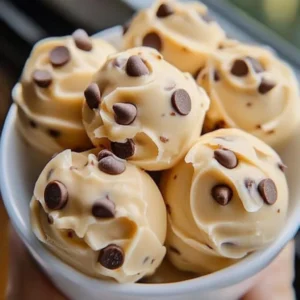 Frozen Greek Yogurt Peanut Butter Bites for a delicious healthy snack